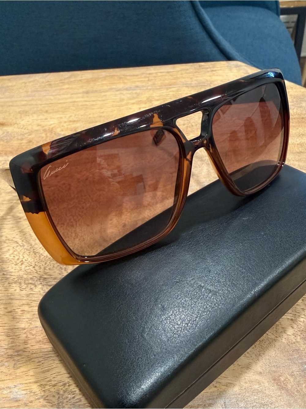 Gucci Tortoiseshell Brown Gradient Shield Sunglasses - Picture 10 of 11